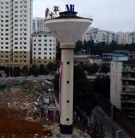 水塔拆除專家:技藝高超,專業拆除,助力環保行動